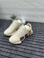 Gucci古驰G家 Rhyton系列 最新版面 双G 老爹鞋 情侣款 厚底 休闲 运动鞋 原版购入开发 做货 这款Rhyton系列运动鞋采用象牙白色皮革搭配复
