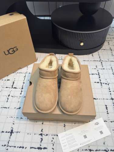 UGG经典系列6109全新升级厚底雪地靴 check 你的随性复古棕色系look，点亮街头拿捏 潮酷不费力~厚底铅笔靴 大橘底一秒蹬厚底TAZZ秋冬装备齐活，玩