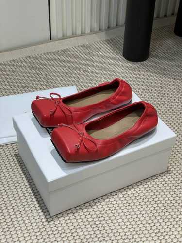 小众潮牌 Jacquemus 25ss春夏新款方头鞋蝴蝶结半拖 单鞋！方头设计真的好时髦！牛仔裤 小裙子搭配不在话下！可可爱爱没有脑袋 四方方的 时髦精必入的一