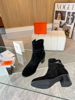 原版复制爆款来袭HERMES.经典升级版面料全牛皮的，内里:牛皮里。超级经典的爱马仕Kelly扣骑士靴.穿上你就是女王.法抗拒的楦头.经典中的经典.爱马仕的Ke