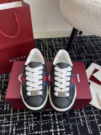 代购级 Gucci古驰 Ace系列 情侣款 面包鞋 织带 厚底 休闲 运动鞋 原版购入开发 最货 广受青睐的Ace系列运动鞋持续演绎品牌核心设计美学 低帮设计结 - 点击图像关闭