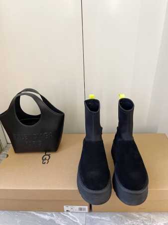 UGG最新秋冬新款女士休闲舒适厚底铅笔靴 材质采用进口皮毛一体 原版防滑橡胶大底！上脚舒适保暖 .款式时髦百搭潮人冬季必备款 颜色：黑色、栗色、 高度：5cm - 点击图像关闭