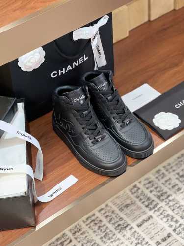 高帮版CHANL Tennis Sneakers 香奶奶23最新款 全皮 熊猫配色 小白鞋 休闲 运动鞋 滑板鞋原版购入开发 做货 小香 C家 专柜又一超级大爆