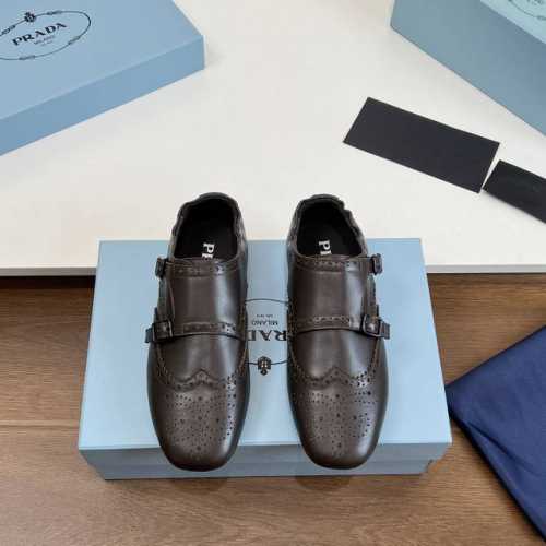 福利价 高品质！Prada 25ss 普拉达走秀款复古布洛克雕花皮鞋系列25年专柜走秀款 复古感时髦满满 随意百搭 时尚休闲 独到味道 轻松驾驭 休闲时髦 两不