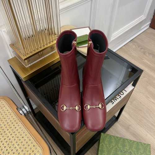 GUCCI 古驰 4 G家2024秋冬新品 专柜最新经典马衔扣粗跟短靴系列 上脚轻松驾驭任何服饰。设计简约、选择多样化的基础款，而非看似简单，实则添加许多繁琐必