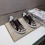 出厂价pp Dg 情侣装休闲鞋 2025Z柜同步发售 码数:35-44# 5个颜色鞋面选用多材质拼接真皮内里 舒适透气 鞋底 原版舒适耐磨大底 实物拍摄实物更赞