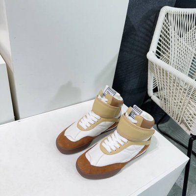 高品质高帮皮面 ！顶级品质Chloe 克洛伊 蔻依 25春夏新款德训鞋休闲鞋板鞋！低帮、高帮系列！ 原版鞋底，全手工穿线，所有的位置刚刚好 ，网红爆款，顶级休闲