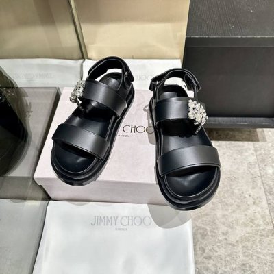 工厂p价p格 吉米周 Jmyy Choo 沙滩凉鞋 水钻搭配的设计风格非常独特 市场独家首发 最优不服来比 最好的颜色 打破传统审美 明星私服上脚示范 就是这么
