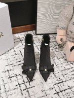 顶级品质 Dior ss24 new arrival～ 迪奥2024秋冬新款｜蝴蝶结珍珠猫跟尖头靴 cd倾情呈献 ADIORABLE高跟靴 精致又不失优雅 流苏