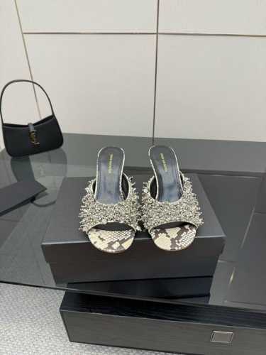 dries Van Noten 25Ss 新款钉珠女鞋 每一双都美的像艺术品 上脚一定是非常瞩目的单品 仙女们可以冲 当代女性应该自己拥有的 水晶鞋 鞋面 蛇皮