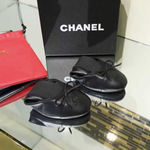 冲量价: 小香全皮升级版 时尚舒适蛋卷鞋 ---chanel 同款蝴蝶系带限量版---完美再现香式经典款 独家上新以其永恒经典的象征 专柜同步，面料柔软绵羊皮