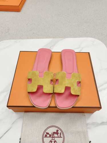 顶级版本，Hermes 爱马仕2022早春新款 拼接工艺全新改版 Hermès 包装升级版型做工材料升级～Hermes市场最高版本纯手工拖鞋 2022早春新款原