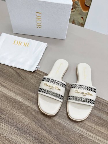 橙子出厂价p dior 迪奥春夏新款 镂空平底拖鞋 一字拖 凉拖 码数 34-42