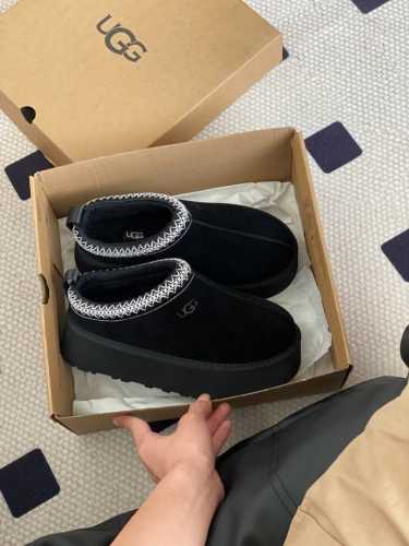 UGG2024官网同步 民族风简约款 越看越好看系列 两色：黑色.栗色 Size：35-40 40定做