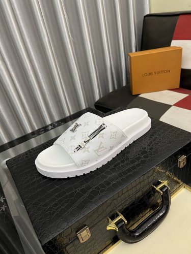 调工厂P价 男装男鞋 运动原单 Louis Vuitton 官网爆款路易威登 Lv男士拖鞋 专柜同步发售 ！意大利进口原版面料 原厂特供原版底 码数：38-44