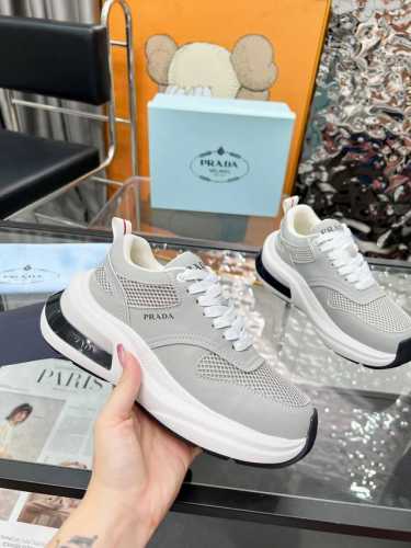 工厂价 2024普拉达Prada 情侣款爆炸款出货了 原版1比1开模 面料 原版定制头层牛皮 大底 Tpu原版大底 码数 女35-46码