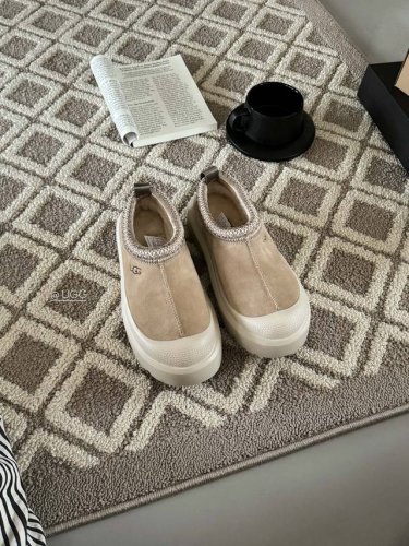 芥菜子细节图， 爆款来袭品 二代王一博 栗 白：男女款 集合当季流行校心元素，UGG Sydney运动厚底一脚蹬 与民族风的完美混搭 四款配色满足你的各种穿搭