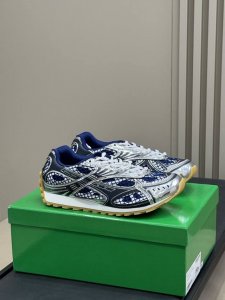 插播新色# Ss25 新配色 bottega Veneta 新款鞋 Orbit运动鞋 情侣款 真的太经典色+25新配色 王一博 周兩彤 米卡等多位明星上脚的复古