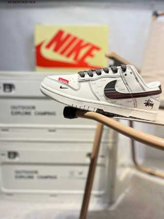 Nike Sb Dunk Low“斯图西联名” 周年高端定制 低帮休闲板鞋 定制鞋盒 超高清洁度 皮料切割干净无任何毛边 细节完美Xs6089 As766101 - 点击图像关闭