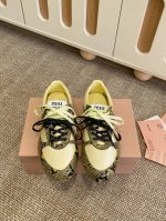蛇皮 miu Mi* 春夏新品 代购级别 我是细节控 面料对版Zp单薄清透 区别于市场不对版厚面料 皮料对版Zp轻微擦旧 随性而为 复古时髦 百搭舒适 新爆款来