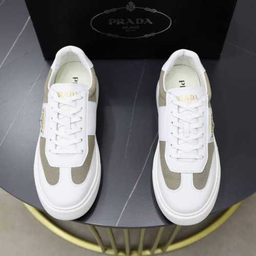 Prada 普拉* -高端品质 原单 -鞋面：进口纳帕小牛皮拼接进口布匹、鞋身车缝品牌图腾、鞋舌空压品牌logo -内里：水染牛皮 -大底：超轻tpu 发泡；成
