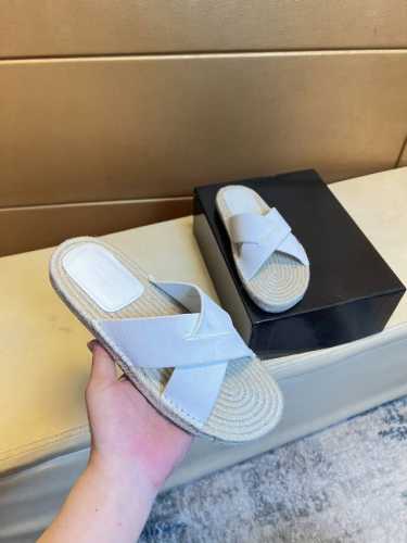 杰尼亚拖鞋 精致品质 男士休闲拖鞋 品牌字母空压装饰，耐磨防滑大底，时尚帅气，尊贵奢华，旅游居家不二之选 精选 头层牛皮鞋面 麻绳组合生胶鞋底！码数:38-44