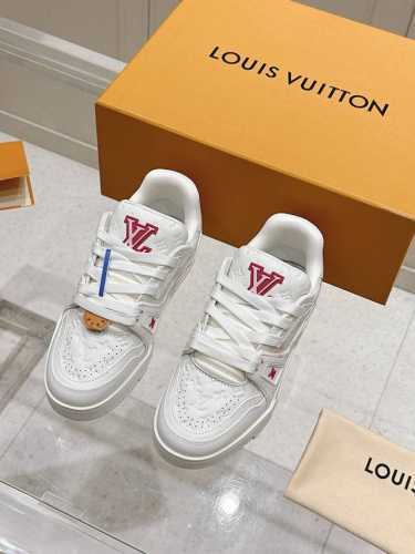 顶级版本：女款 Lv 路易威登L家 驴牌 Trainer系列 情侣款 休闲 运动鞋 滑板鞋 原版购入开发 做货 本款 Lv Trainer 运动鞋取材 Mono
