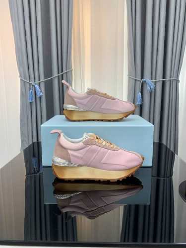 出厂 高版本，颜色齐全 Lanvin 浪凡情侣款男码女码春夏最新颜色，复古休闲慢跑鞋，原版开发，套楦工艺。 面料：尼龙+牛皮， 垫脚：牛皮 码数： 尺码：35-