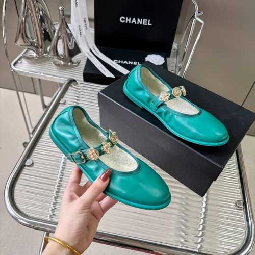 顶级版本chanel香奈儿专柜顶级玛丽珍单鞋 这款经典设计；装饰扣多种元素搭配的风格；不平凡的拥入了多种配色元素 多元化混搭非常好看百搭，脚感非常舒适超级秀气优