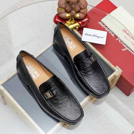 工厂价 菲拉格幕 Ferragamo 新款男士休闲套脚鞋官网原版1:1开模，原单品质做工精细，高端奢华鞋面采用进口意大利头层牛皮奢华水染皮内里橡胶耐磨防滑大底， - 点击图像关闭
