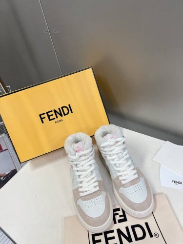 Fendi芬迪经典爆款系列 情侣休闲运动鞋 FD match一比一复刻 设计师Kim Jones打造的首款运动鞋fendi match 和驴牌的Trainer篮