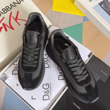 Dg 杜嘉班纳 Size:38-44 45定做 2024高端版本高质量原单品质 今年的主打款式 没有之一 超火超帅气的休闲鞋此款传承了d家一贯有点浮夸而不失 - 点击图像关闭