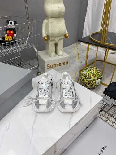 出厂 莞版顶级版本 区分市面广州版本 Balenciaga巴黎世家 九代 最新爆款3XL Sneaker系列 情侣款 休闲 老爹鞋 运动鞋 原版购入开发 做货