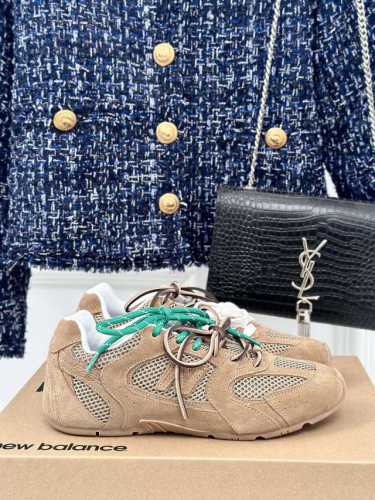 牛反绒 牛皮 男码＋10Miumiu x New Balance NB联名款 复古休闲德训鞋阿甘鞋运动鞋网红博主火爆追捧 时装周走秀场曝光非常留行的美拉德配色平
