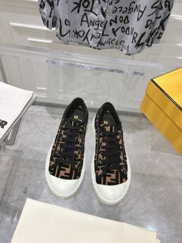 出厂 Fendi2025新款情侣帆布鞋鞋面经典Ff老花帆布休闲百搭轻便原版定制内里原版开模Tpu大底码数:35-45