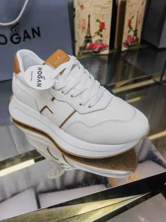 男+10顶级版本 Hogan 霍根 新款转图必爆 H-Stripes系列情侣款厚底老爹鞋飞艇鞋休闲运动鞋。 顶级版本原版购入开发做货 此款H-Stripes系列 - 点击图像关闭