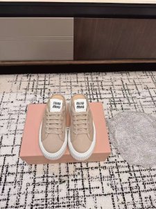 代购级拖 Miumiu 25Ss 春夏新款 厚底 帆布 半拖 单鞋小白鞋 简约造型，超轻原版开模鞋底，脚感妥妥满分 好穿好搭，增高6Cm Size: #35-4