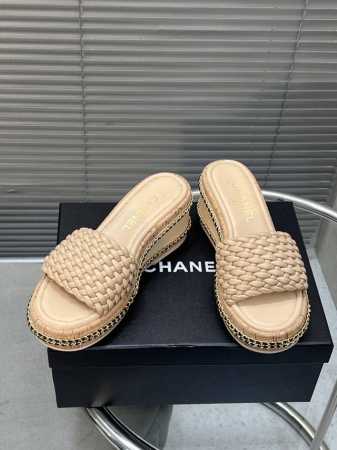 出厂价P P390 Chanel 小香新款链条编织罗马凉鞋高跟拖鞋 对版开发 面料：进口水染羊皮 大底 ：原版防滑大底 水台4Cm 后跟高8Cm Size：35 - 点击图像关闭