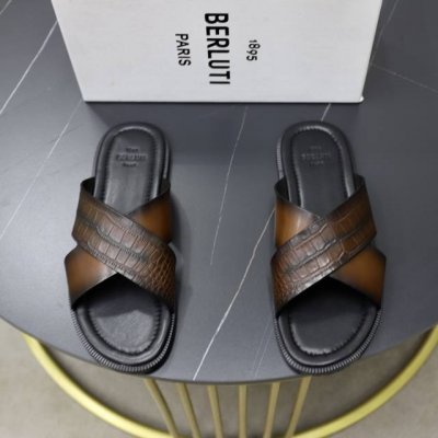 出厂价： Berluti 布鲁提 顶级手工上色牛皮男士拖鞋！ 全手工制作！有装饰的sifnos Scritto图纹皮革拖鞋！官！采用进口皮胚古法上色改色处理 鞋