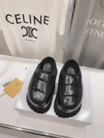 高版本出厂 MM6马吉拉厚底面包拖 Maison Margiela 大热时尚风 慵懒风系列 粉色Mm6 Maison Margiela的实验性从功能主义的解构美