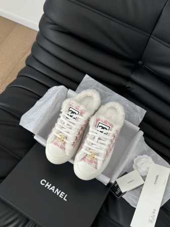 Chanel 24P新款大头饼干鞋 原版开发顶级版本 鞋面正品一致 内里羊皮 TPU大底 非普通版本橡胶大底 Size:35-39 其他码数定做 - 点击图像关闭