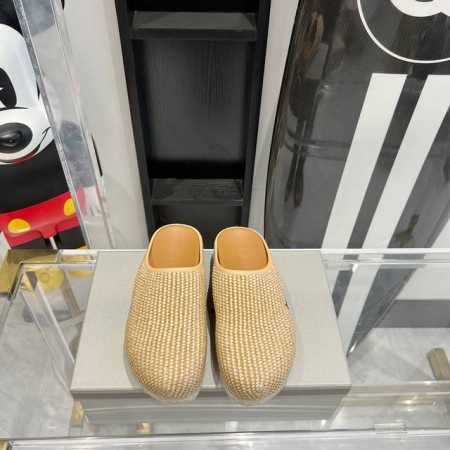 Marni玛尼 23春夏新款拖鞋厚底编织半拖 休闲百搭可爱完全没有抵抗力 羊皮内里垫脚 鞋面原版手工编织材料百分百还原绗缝细致紧实 原版开发 顶级版本 所有细节 - 点击图像关闭