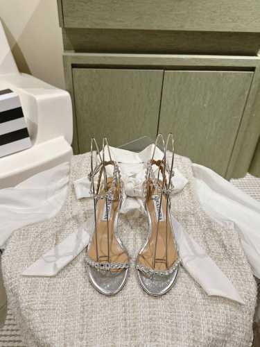 Aquazzur* 菠萝早春专柜新品仙女时装鞋系列，大量上新同步官网全系列均可定制龙年主打一个火爆，全网各大网红纷纷开秀，绝美的穿搭系列！ ★★★★★ 鞋面 烫