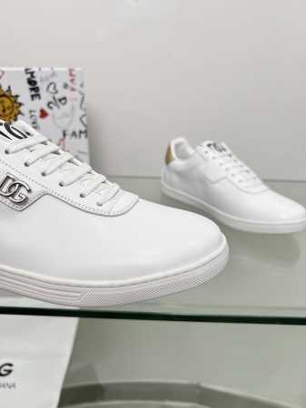 杜嘉班纳 顶级版本 原单品质 D0LCE & GABBANA 春款 专柜 超火超帅气的休闲鞋此款传承了D家一贯有点浮夸而不失时尚的风格 精湛的做工 众多人至爱采 - 点击图像关闭