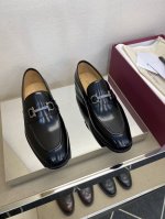 sf 顶尖工艺品 时尚正装皮底 正码：39一44， 5 －10 时尚小皮鞋！顶级手工艺 意大利全面进口原皮料小牛皮 超强质感、手感 ，内里进口小牛皮，全进口皮丕