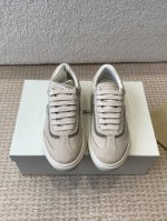 Brunello Cucinelli 25ss最新 Bc 系带 休闲鞋 鞋面进口麂皮 内里进口 羊皮里 0.5mm圆形冲孔设计 透气不闷脚 独家开模TPU大底