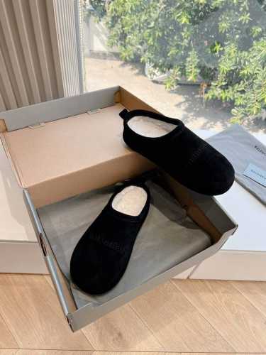 G038顶级版本 代购级别 Balenciaga 巴黎世家2024秋冬潮品毛拖 包头穆勒鞋最新的Balenciaga Political Campaign 徽标