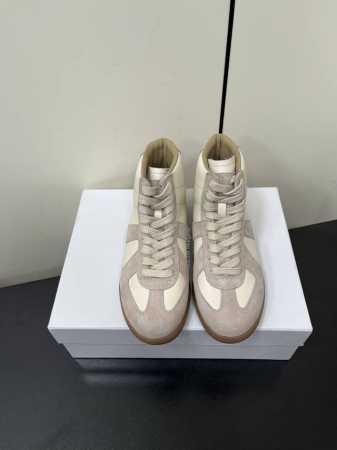 男款 Maison Margiela tibi mm6经典德训鞋高帮版无敌好看，唯一对版 细品多双正品代购回来1比1出模开发！鞋面:牛皮麂皮内里:进口小羊皮鞋底 - 点击图像关闭