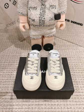 Chanel 25K 专柜新款单鞋 天花板顶级品质 这款靴子真的是小个子福星，厚底5Cma 更精致一点 菱格，显腿瘦，关键是上脚很舒服 鞋面：进口牛皮 内里：皮 - 点击图像关闭