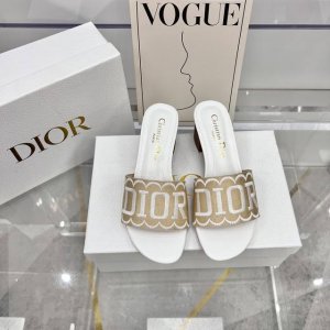 橙子出厂价 Dior 迪奥春夏新款 刺绣字母拼色粗跟拖鞋 一字带中跟凉拖 跟高：4.5Cm 码数：35-42